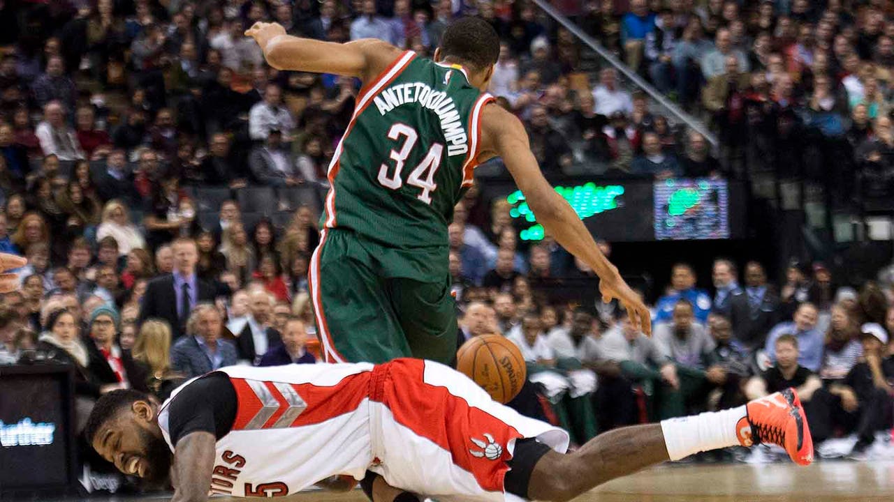 Bucks snap six-game losing streak in series with win in Toronto